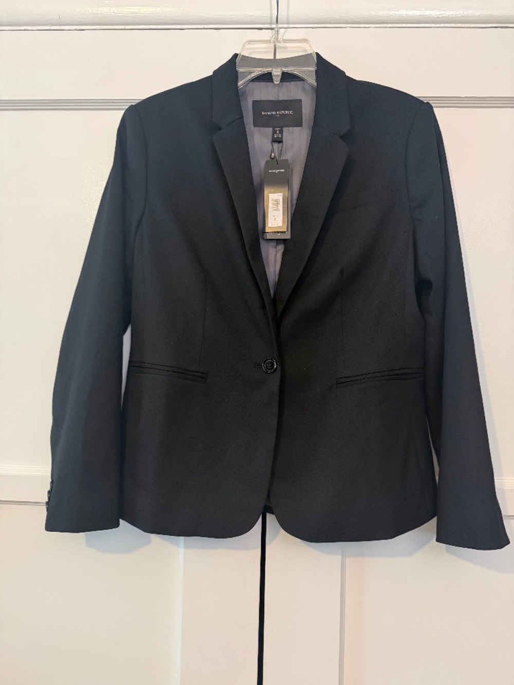 Banana Republic Black Single Button Blazer Size 8 Petite NWT